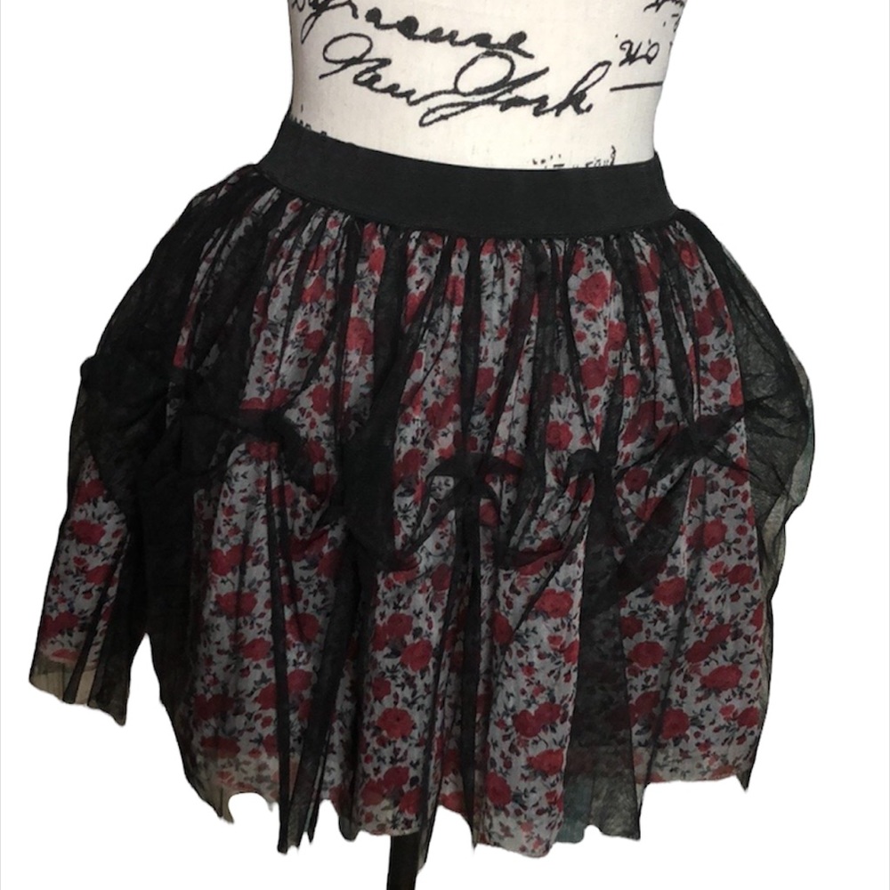 UmGee Floral Print Skirt With Black Mesh Overlay